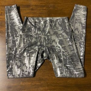 Lululemon Wunder under crinkle high shine foil legging